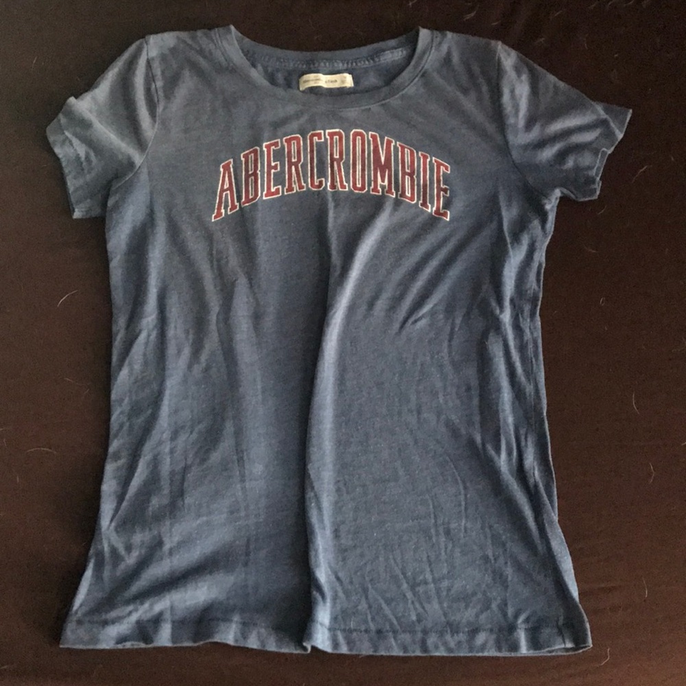 Abercrombie and Fitch juniors t shirt